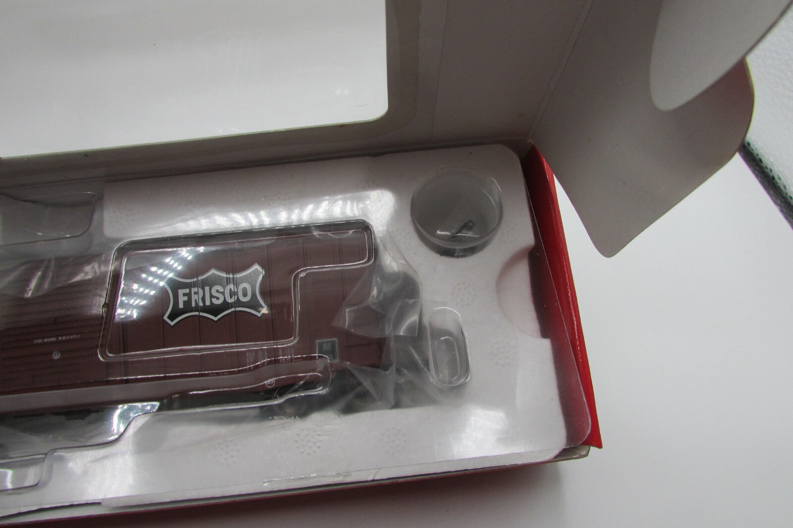 HO Scale Atlas 1352-2- 50' Precision Design Box Car  A4661
