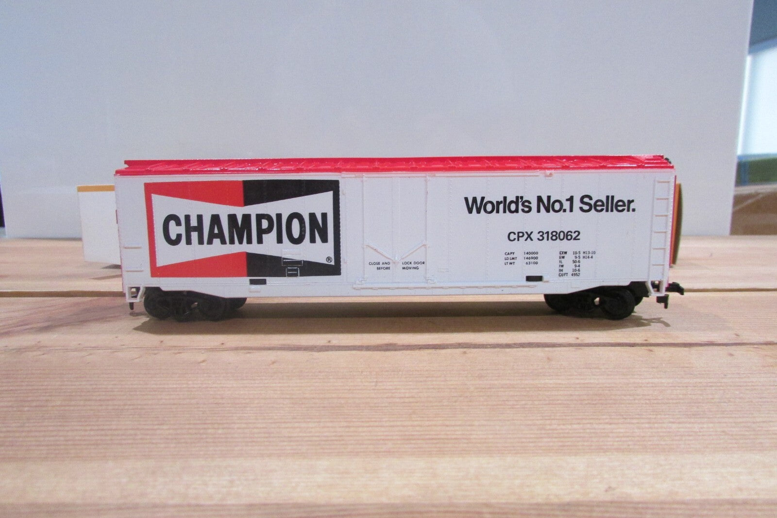Ho Scale Cox 6121-7 50'ft BoxCar Champion Lot#0120