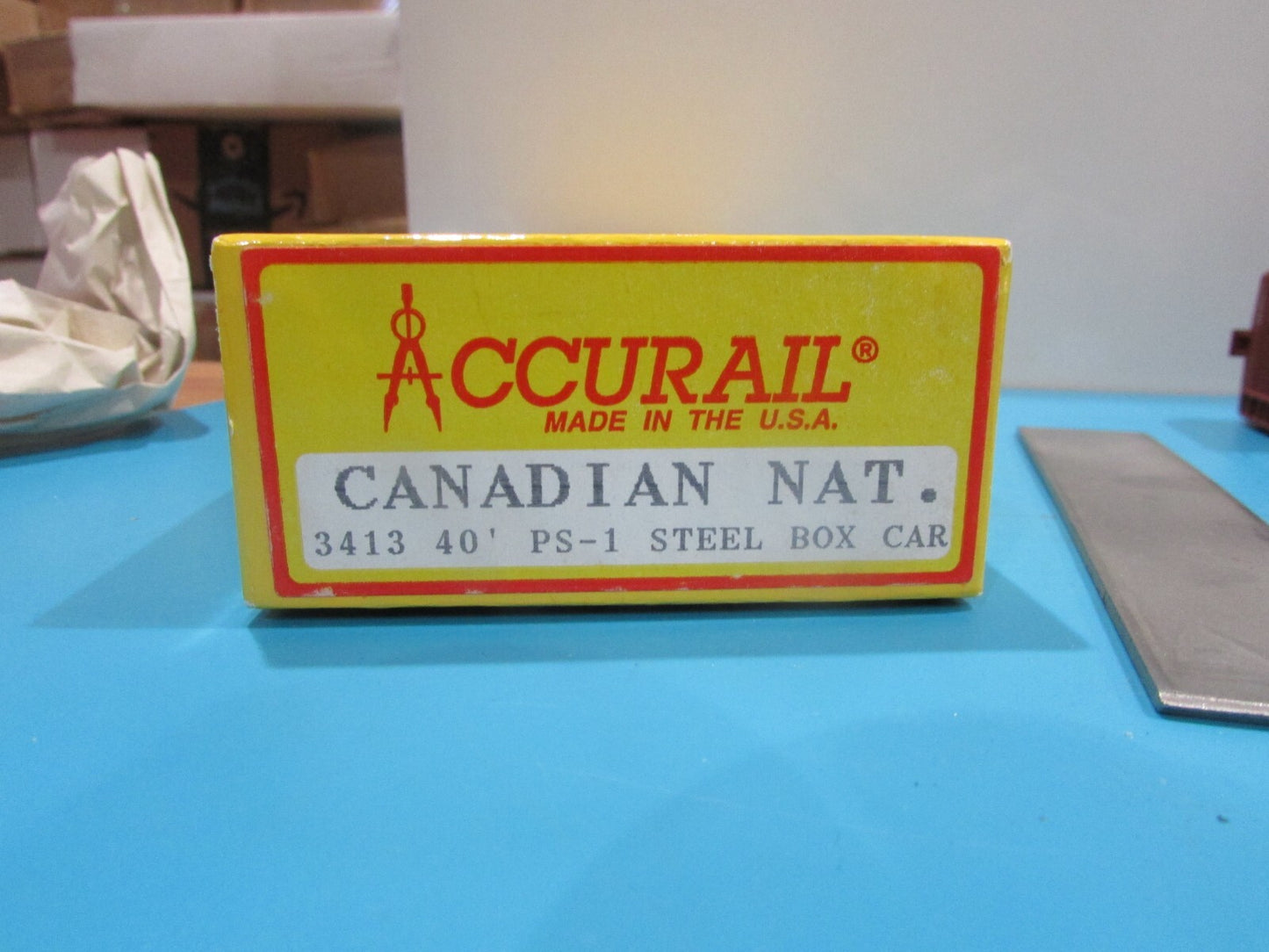 Ho Scale Accurail 3413 40' PS-1 Steel Box Car Canadian National