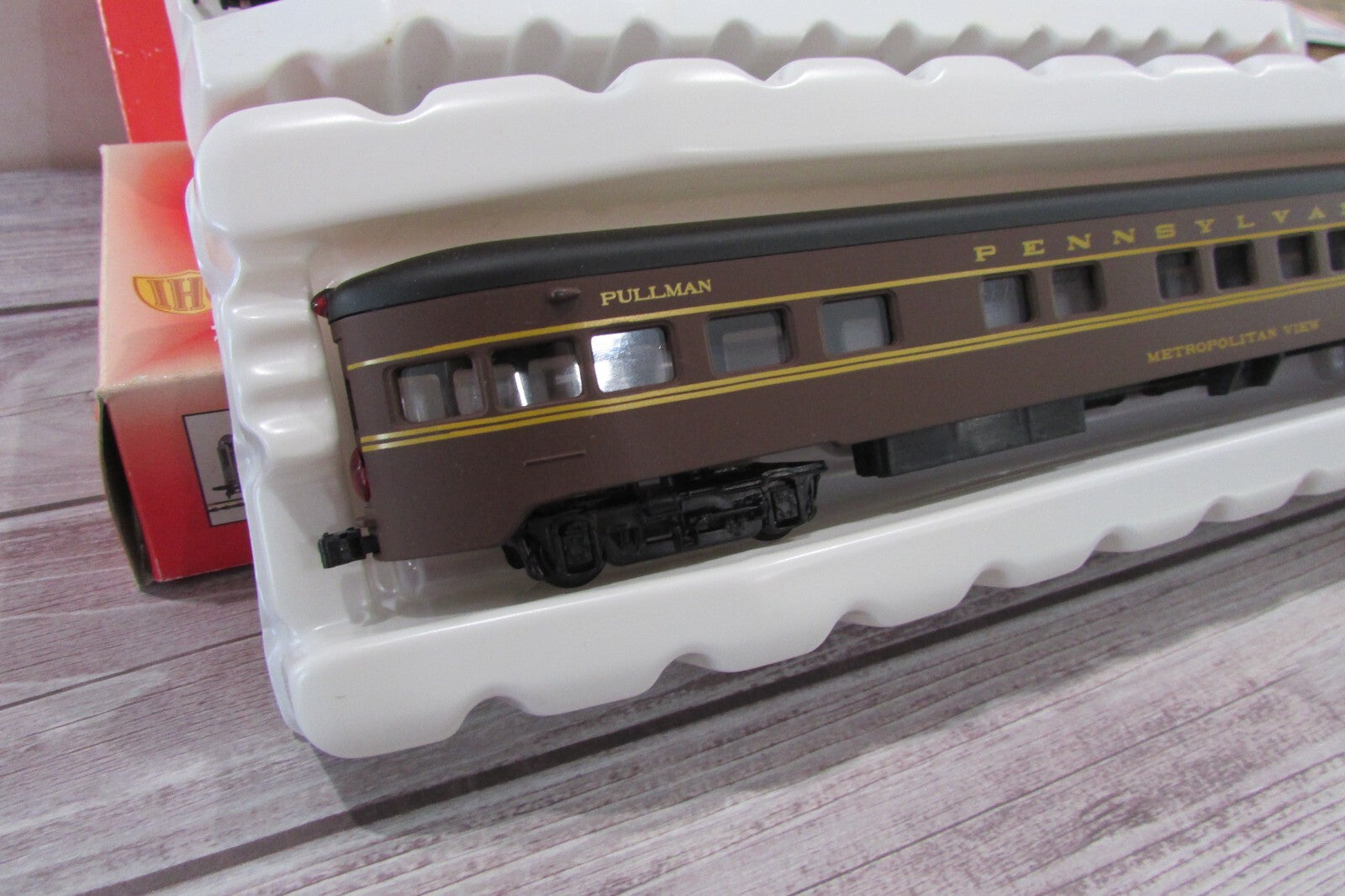 HO Scale IHC (2)Pennsulvania Assorted Passenger Cars Lot#2964