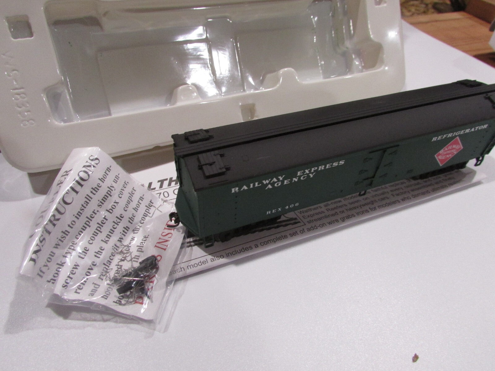 HO Scale Walthers 932-25471 GACX Wood Reefer w/Bolted Pedestal Truck Lot#0614