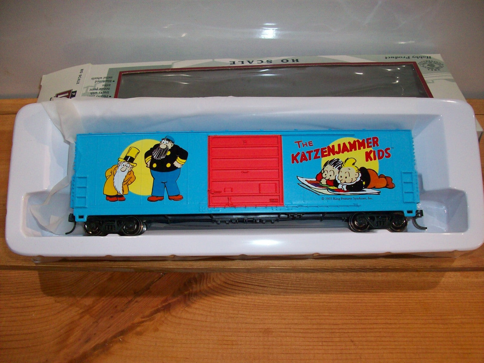 HO Scale Proto 1000 Series "The Katzenjammer Kids" Boxcar Lot#3943