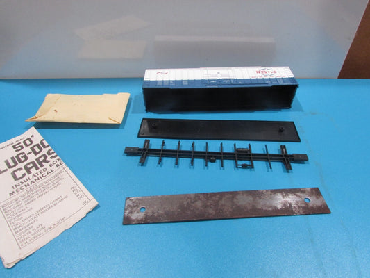 HO Scale Athearn 5284 50ft Plug Door Box Car Kit Nestle Lot#0851
