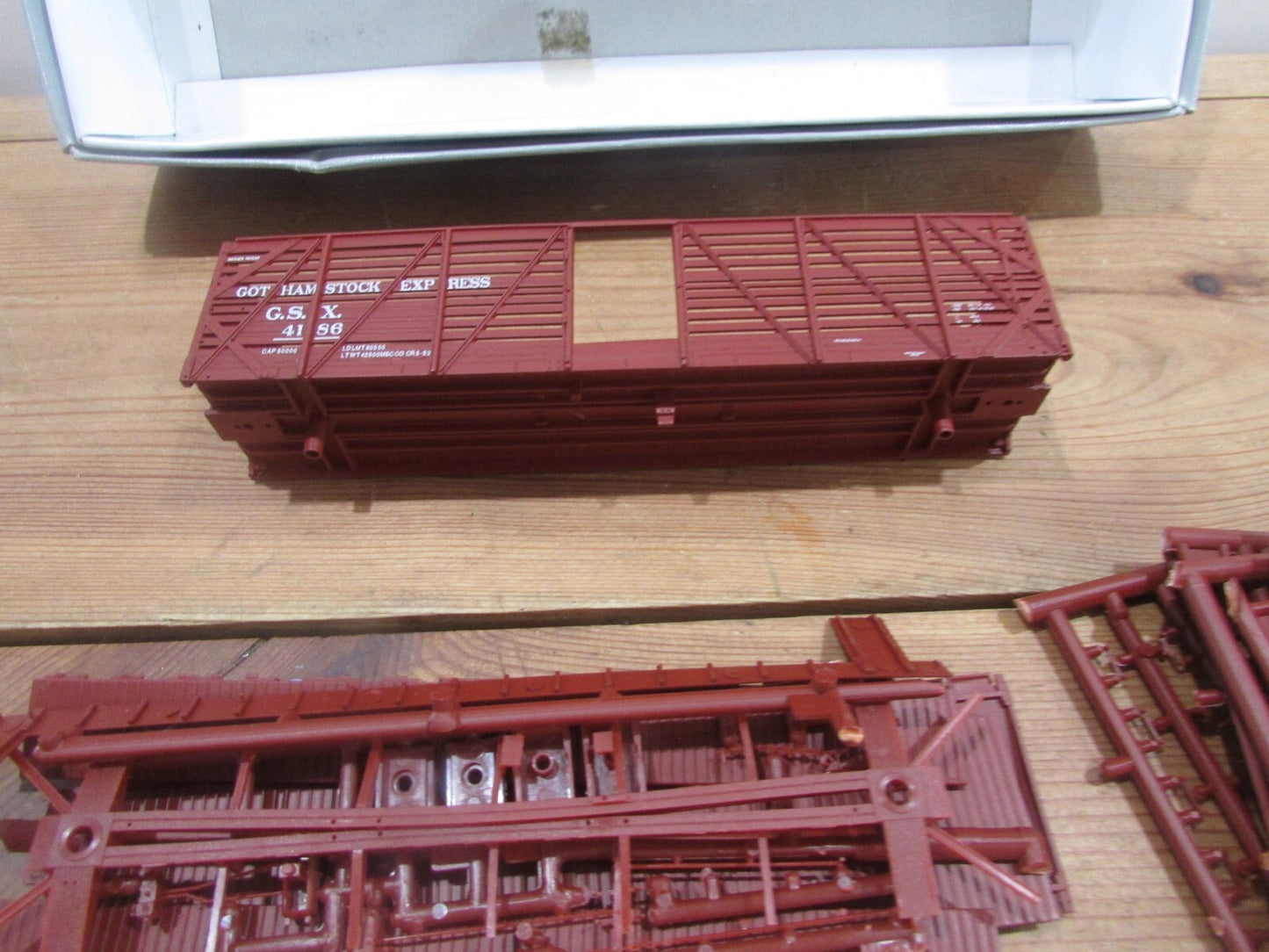 HO Scale Life-Life Proto 2000 Series (2)Mather 40' Double Stock Cars  Lot#3546