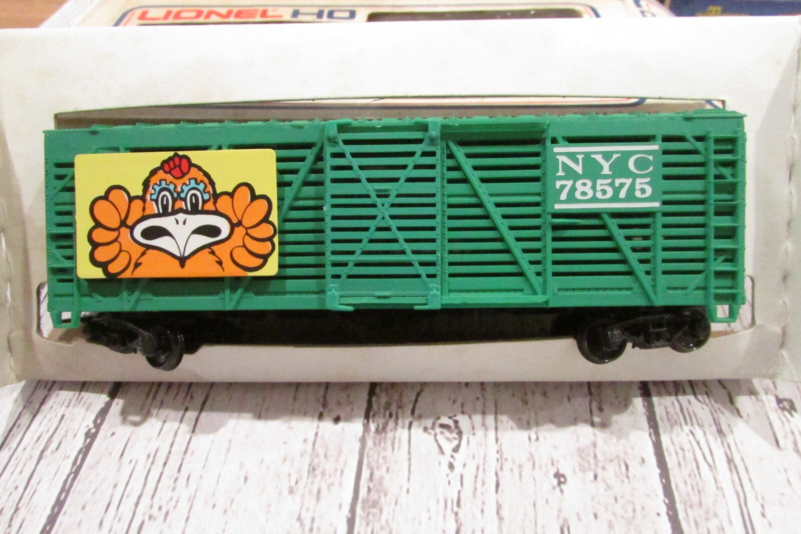 HO Scale Lionel 5-8575 New York Central Stock Car  NYC 78575 L4396