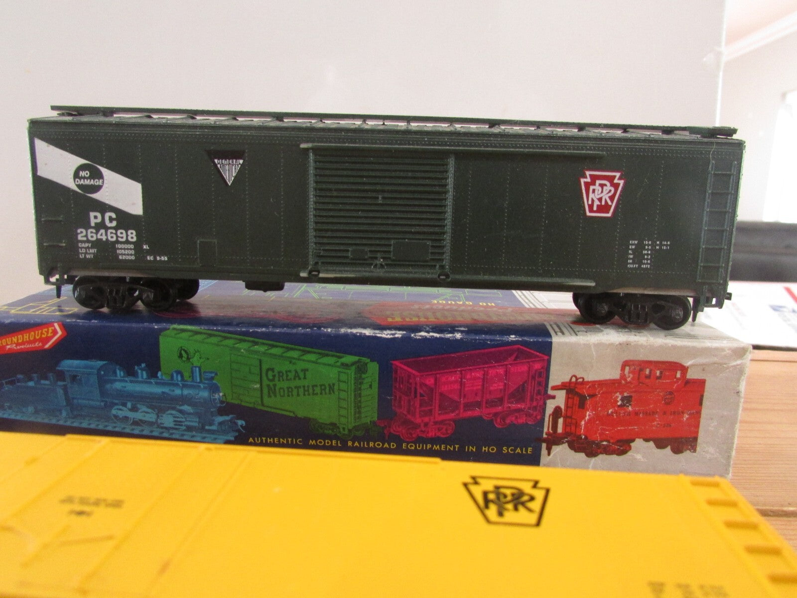 HO Scale Roundhouse (3) Pennsylvania Freight Cars Lot#1903