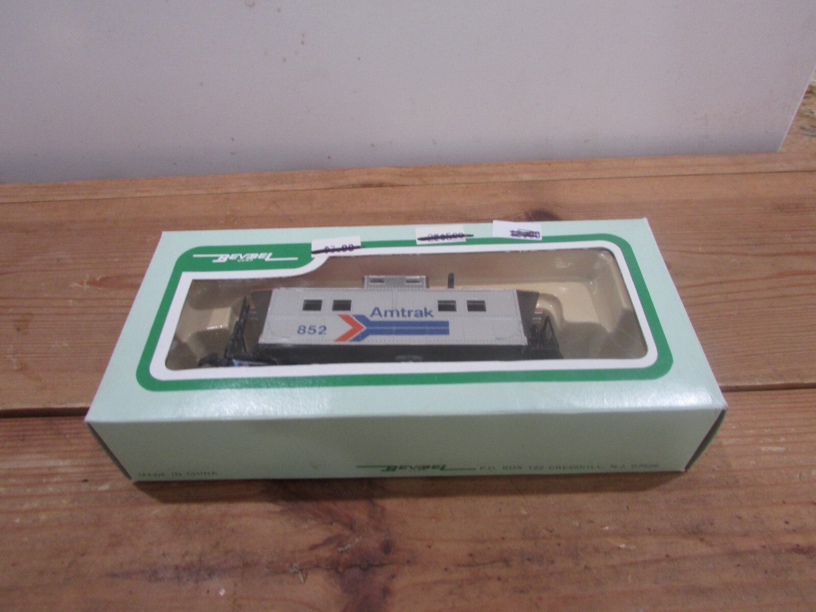 HO Scale Bev-Bel Corp Amtrak Caboose #852 Lot#4257