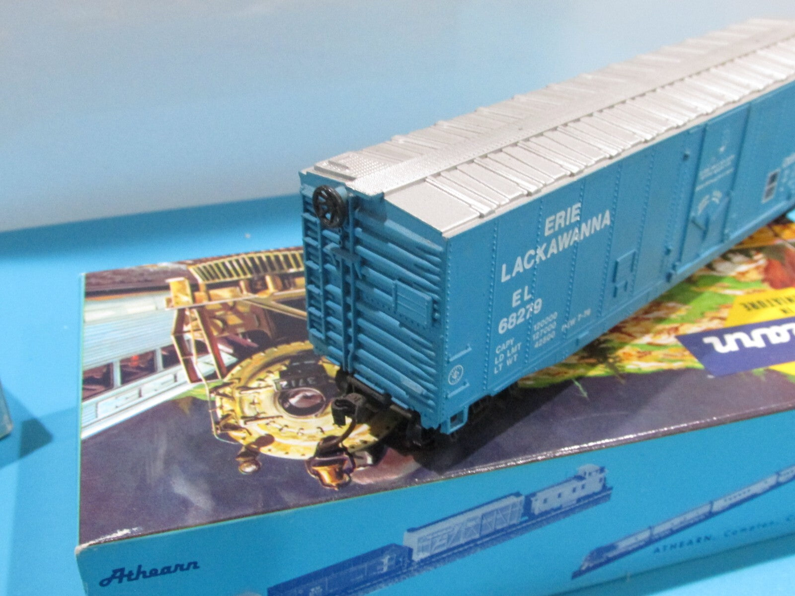 HO Scale (3)Athearn Assorted Freight Cars Erie Lackawanna Lot#0991