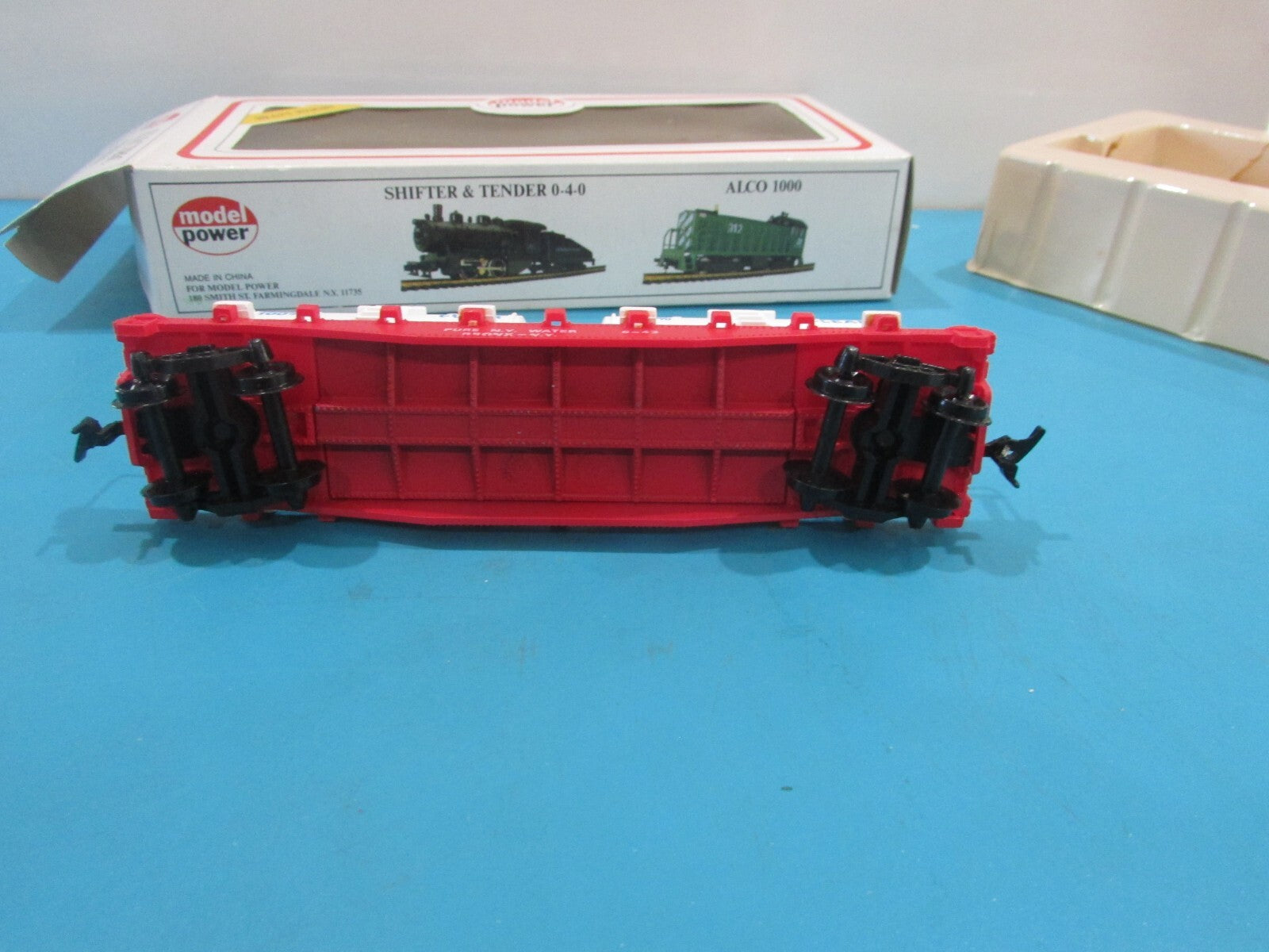 HO Scale Model Power Flat Car Water Clear w/ Removable Tanks Lot#2427