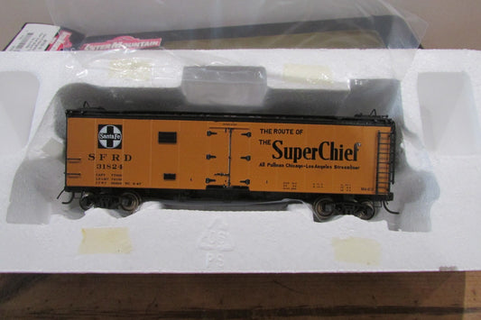 HO Scale InterMountain 49109-195 Santa Fe Refrigerator Car #31824  IM5121