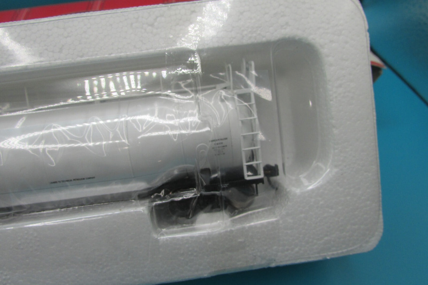 HO Scale Atlas 1725-2 ACF 33,000 Gallons Tank Car    A4422
