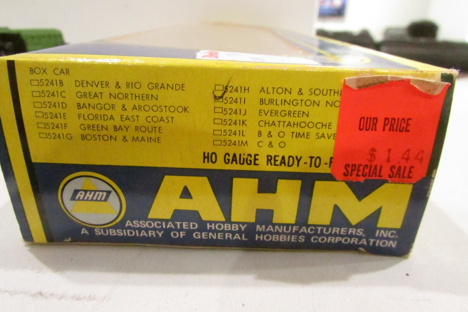 HO Scale AHM 5224-I 40' Box Car Burlington Northern BN #508590