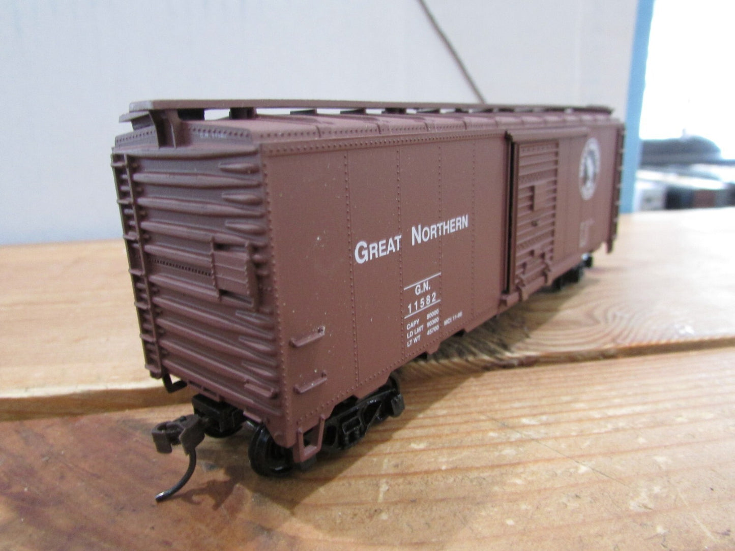 HO Scale Athearn 303 Great Northern 40' Box Car RTR ATH4778