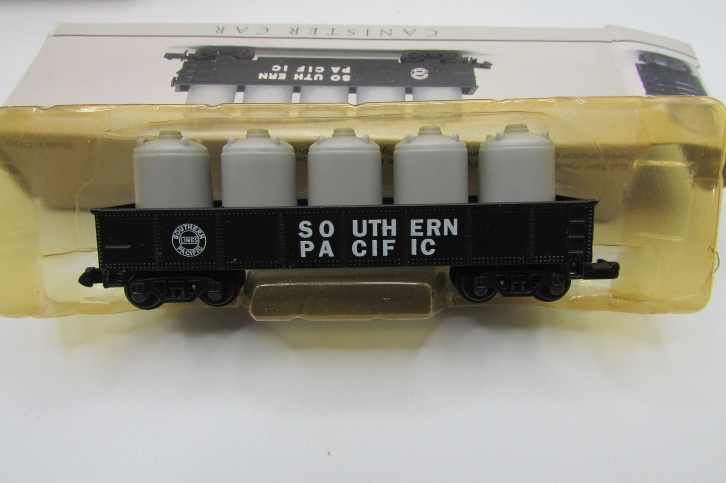 N Scale (9) Assorted Feright Cars Southern Pacific  Lot#2846