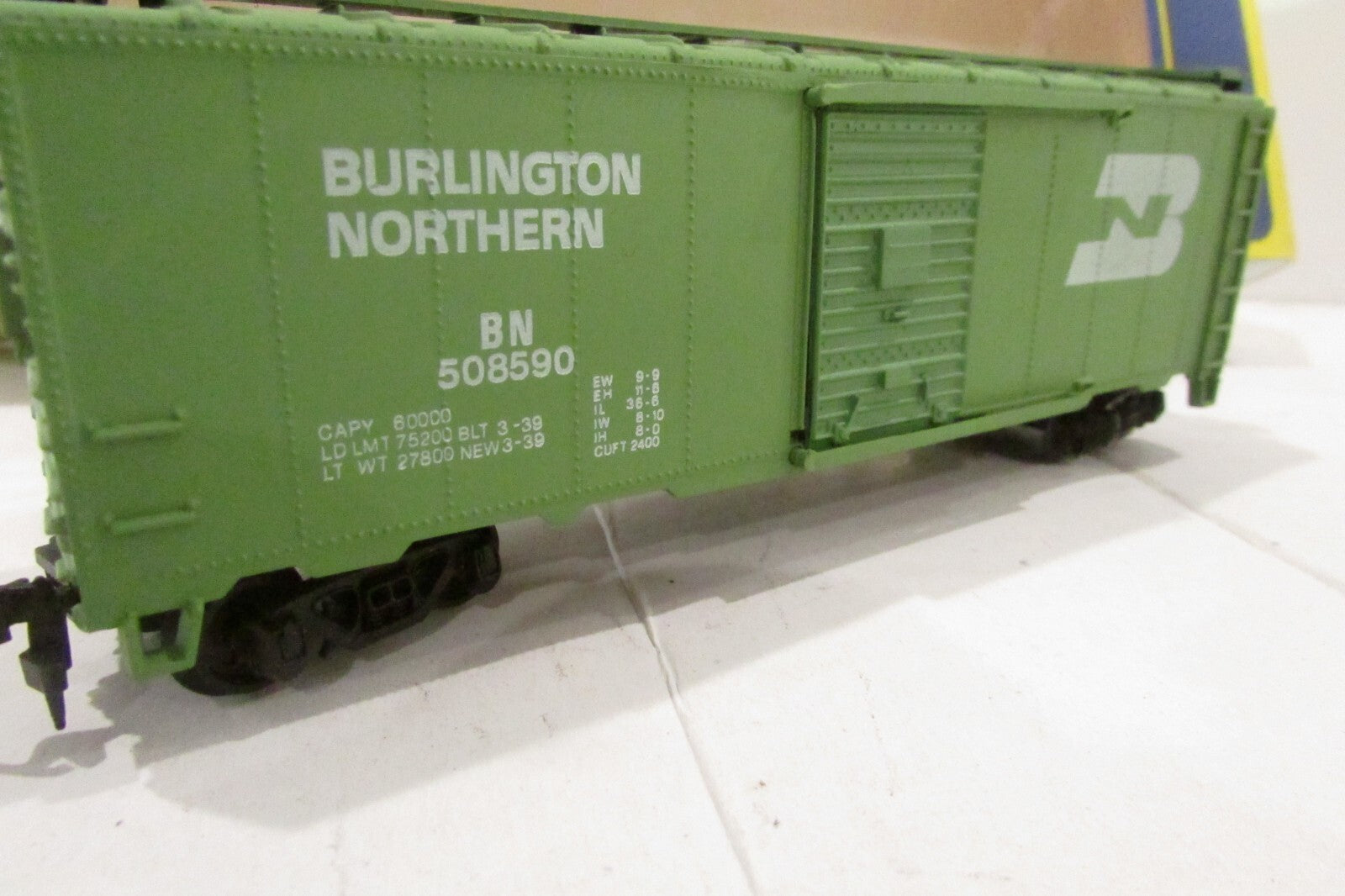 HO Scale AHM 5224-I 40' Box Car Burlington Northern BN #508590