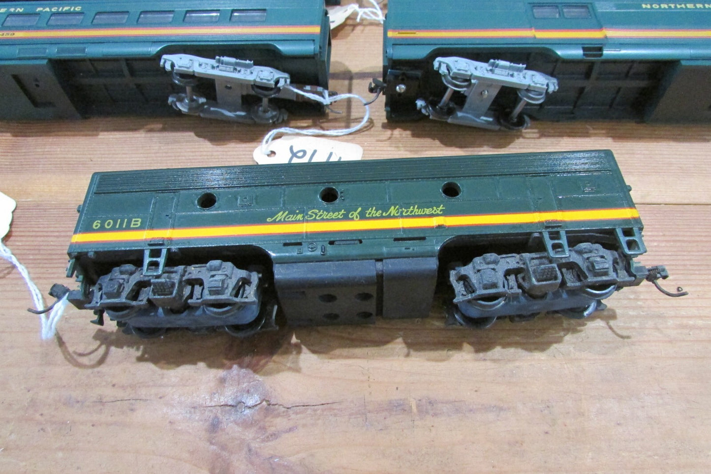 HO Scale Athearn Assorted  (6)Passenger Cars & (1) Unit B Dummy NP Lot#3745