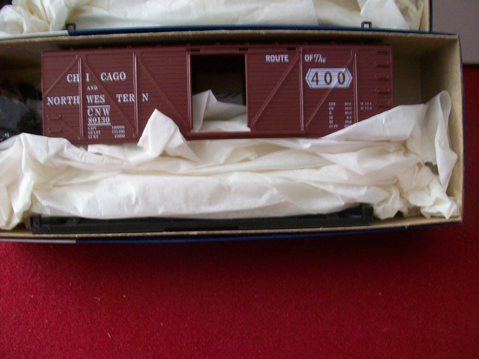 HO Scale (3)RoundHouse 40' Truss Boxcar "C & N.W" Lot#0298