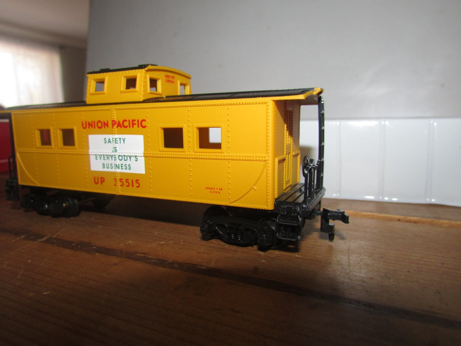 HO Scale Mantua 7326-503 Heavy 36' Caboose Union Pacific #25515 Lot#3543