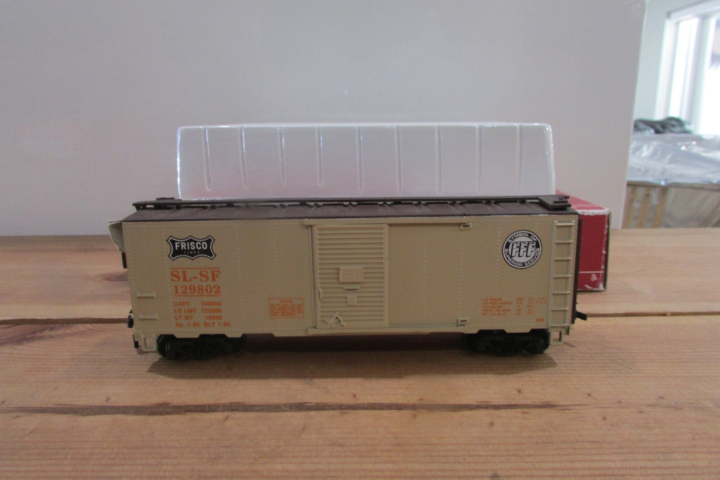 HO Scale Mantua 734-012 Heavy 41' Steel Boxcar Frisco LOT#0327