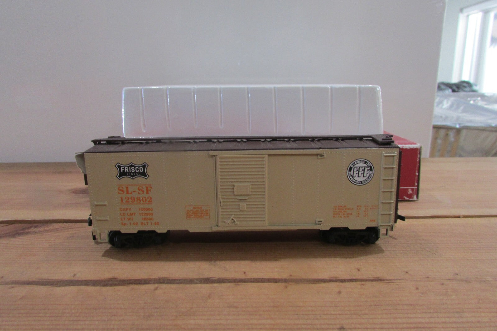 HO Scale Mantua 734-012 Heavy 41' Steel Boxcar Frisco LOT#0327