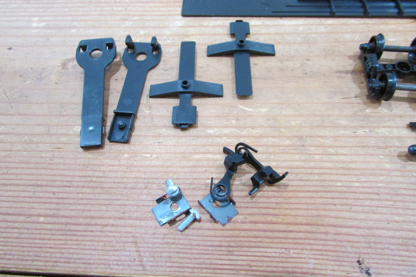 HO Scale Athearn 85ft AP Flat Car Undecorated   Lot#4729