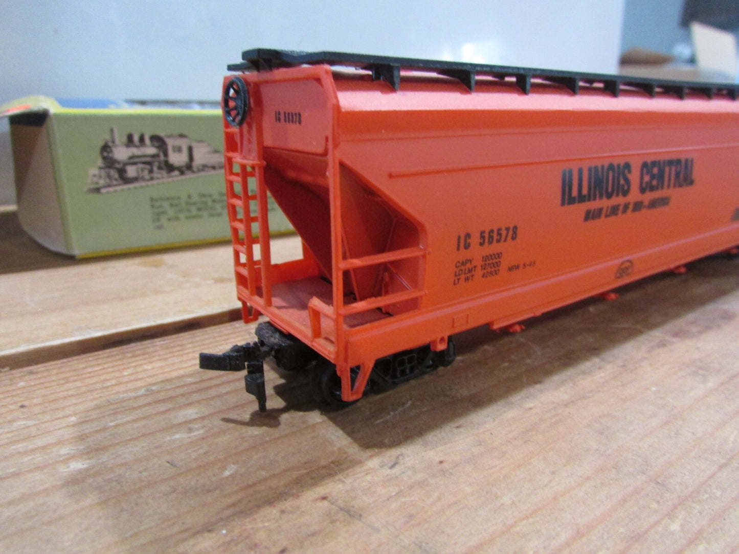 HO Scale AHM 5395H Illinois Central Center Flow IC 56578