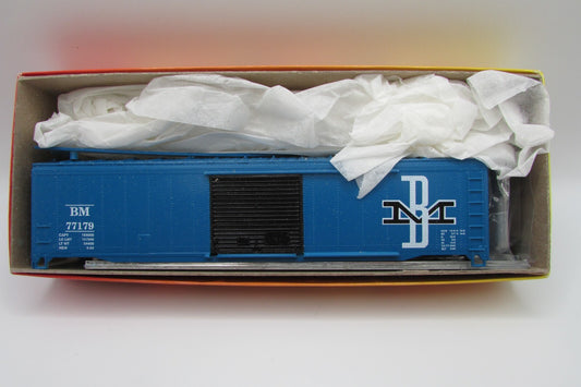 HO Scale RoundHouse 12007 50' Single Box Car Kit Boston & Maine RH4791