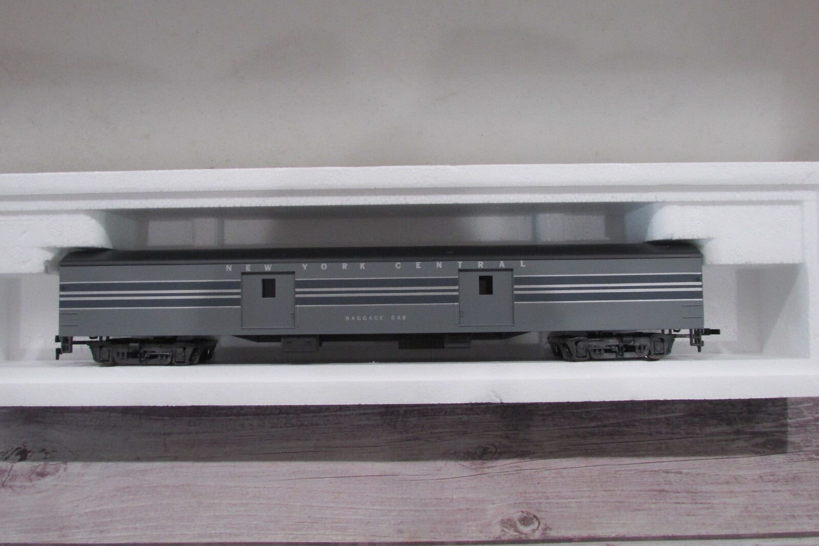 HO Scale Rivarossi 2707 1930 S.S Baggage Passenger Car  New Yor Central Lot#3046