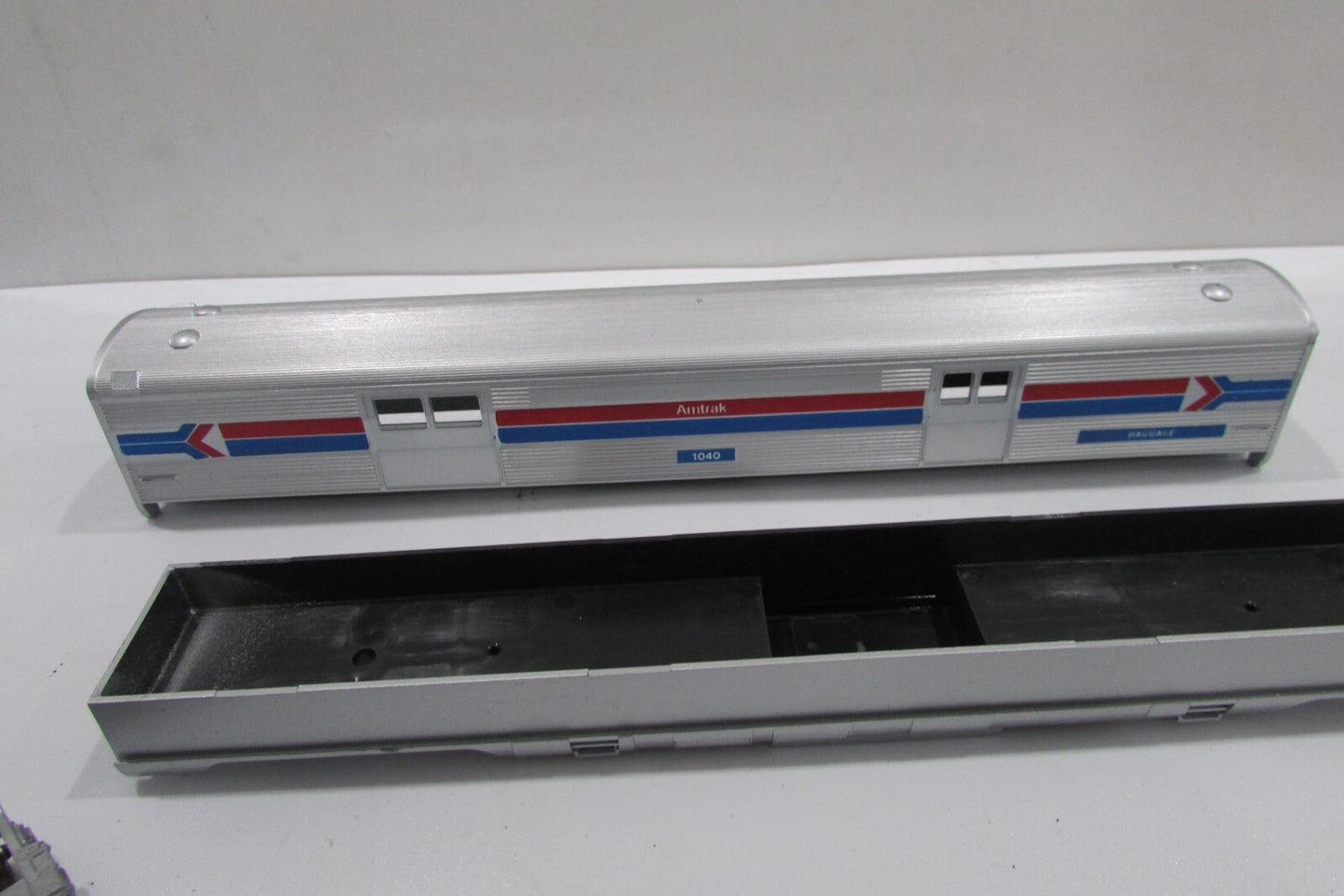 HO Scale Athearn 1789 SL Baggage Car Kit AMTRAK #1040