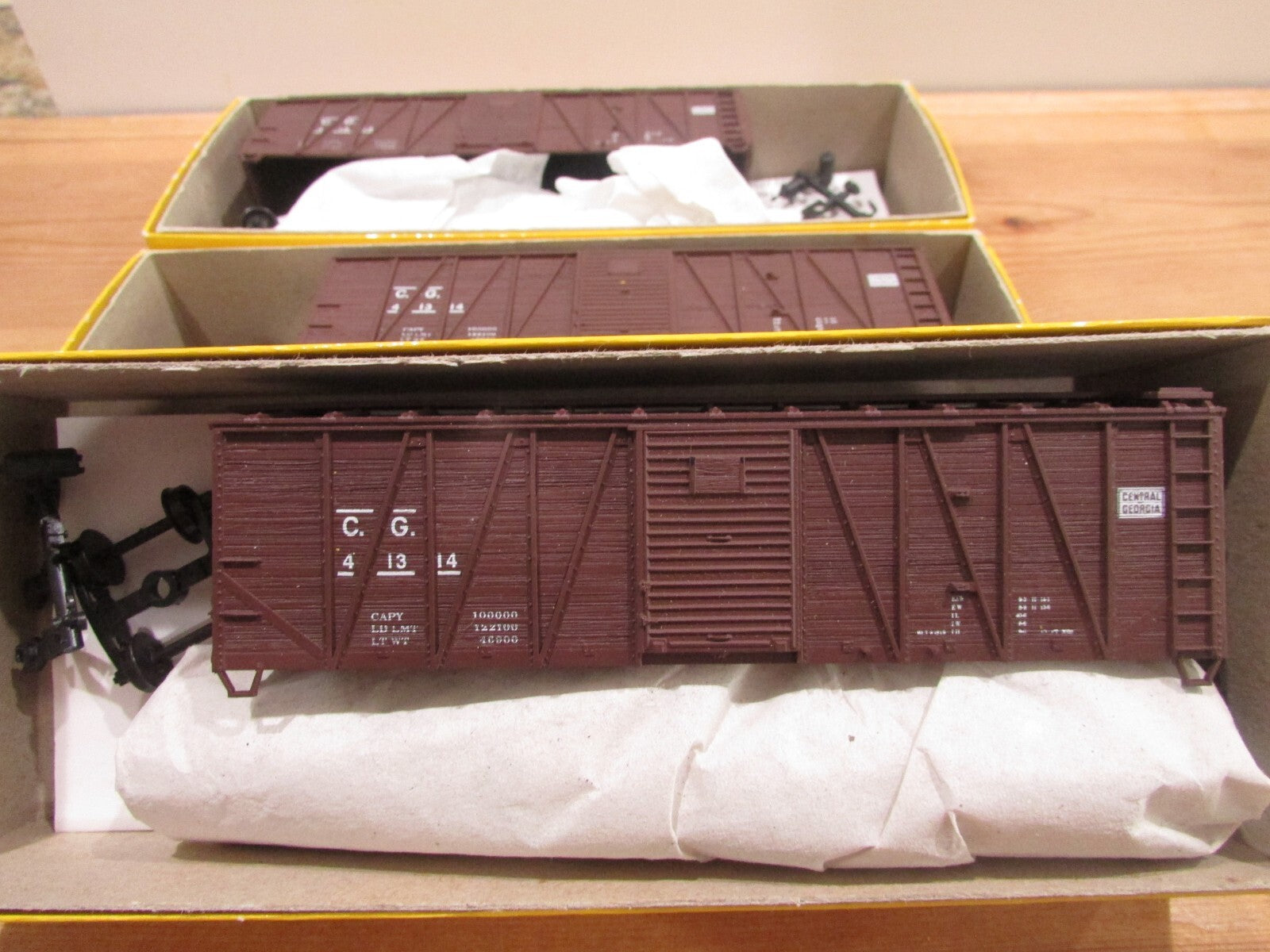 HO Scale Accurail 4407 (3)  40' DBL,DR Steel Box Car . of GA. Lot#1983