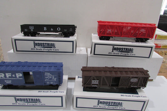 HO Scale Industrial Rail (4) Assorted Freight Cars  Lot#2863