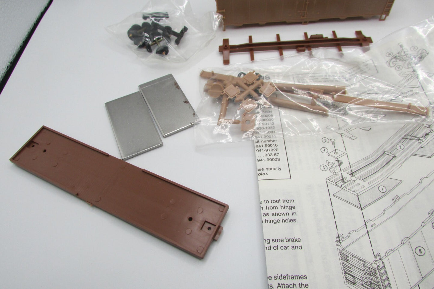 HO Scale Walthers 932-2500 40ft Steel Reefer Undecorated  WAL4671