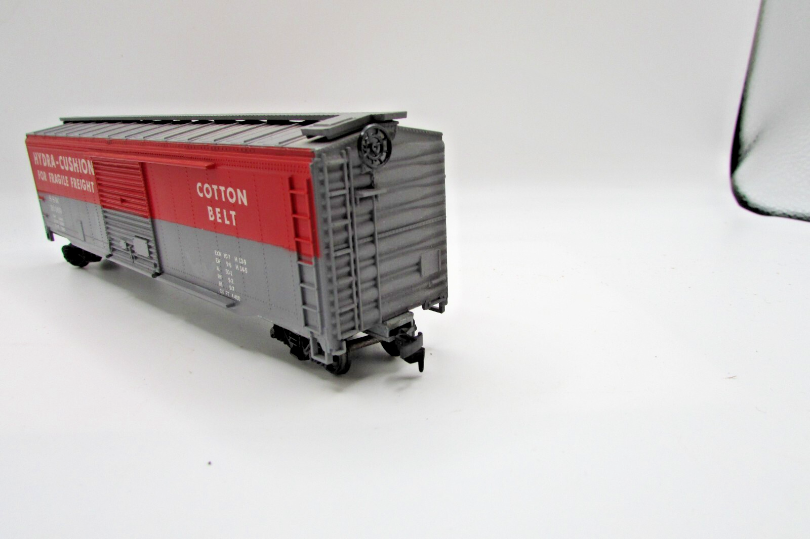 HO Scale RoundHouse 1204 50' Single Door Box Car Cotton Belt SSW  RH4838