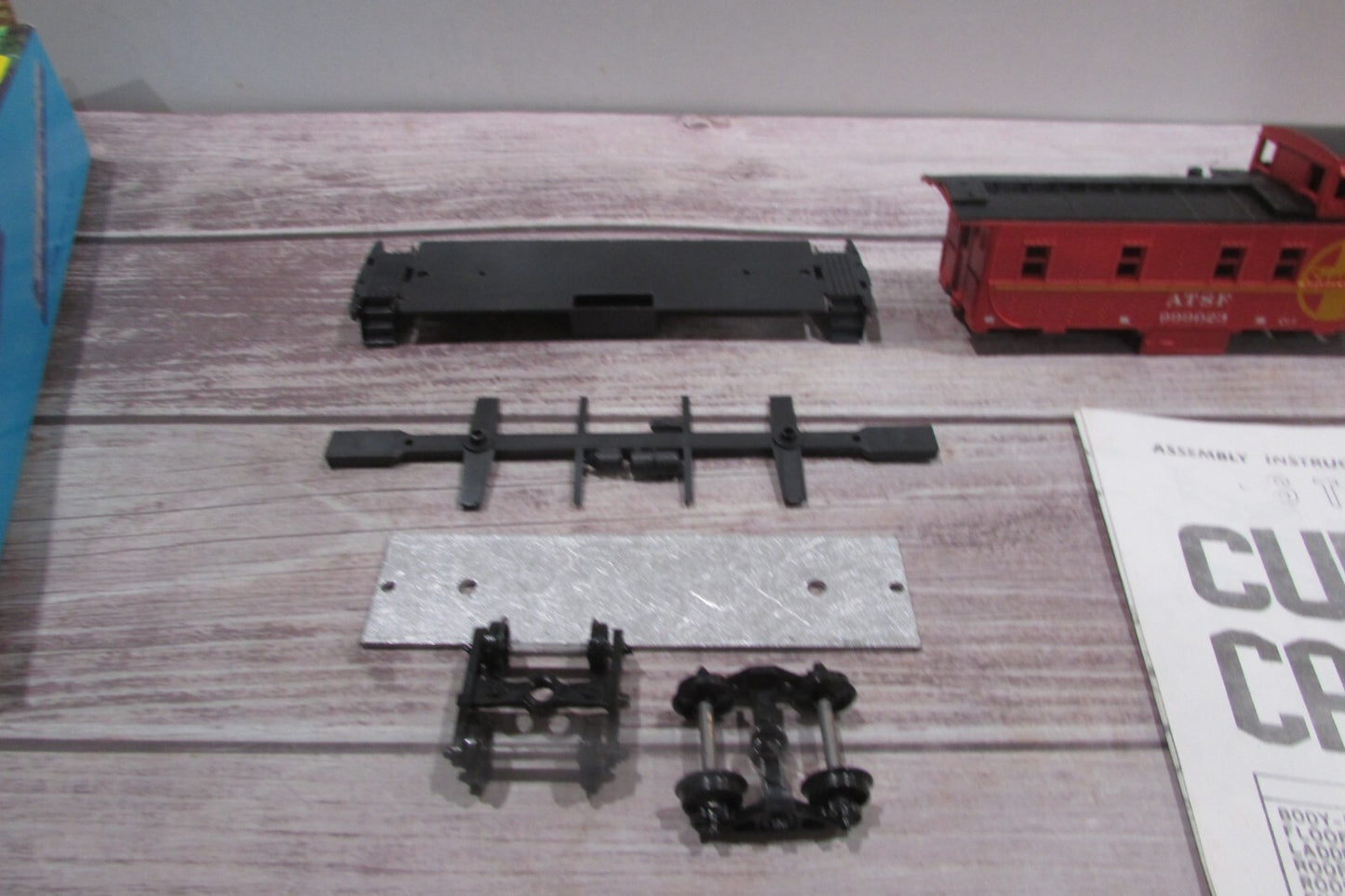 HO Scale Athearn 1269 ATSF Santa Fe Caboose #999023 Kit