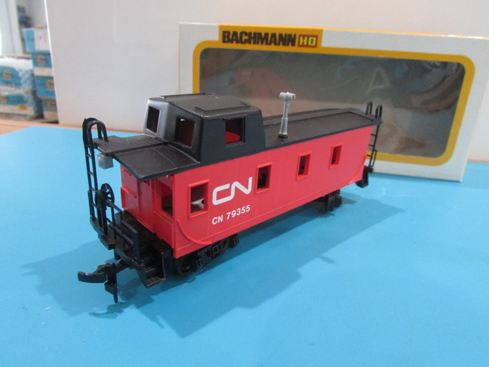 HO Scale Bachmann Canadian National Caboose #79355 Lot#1444