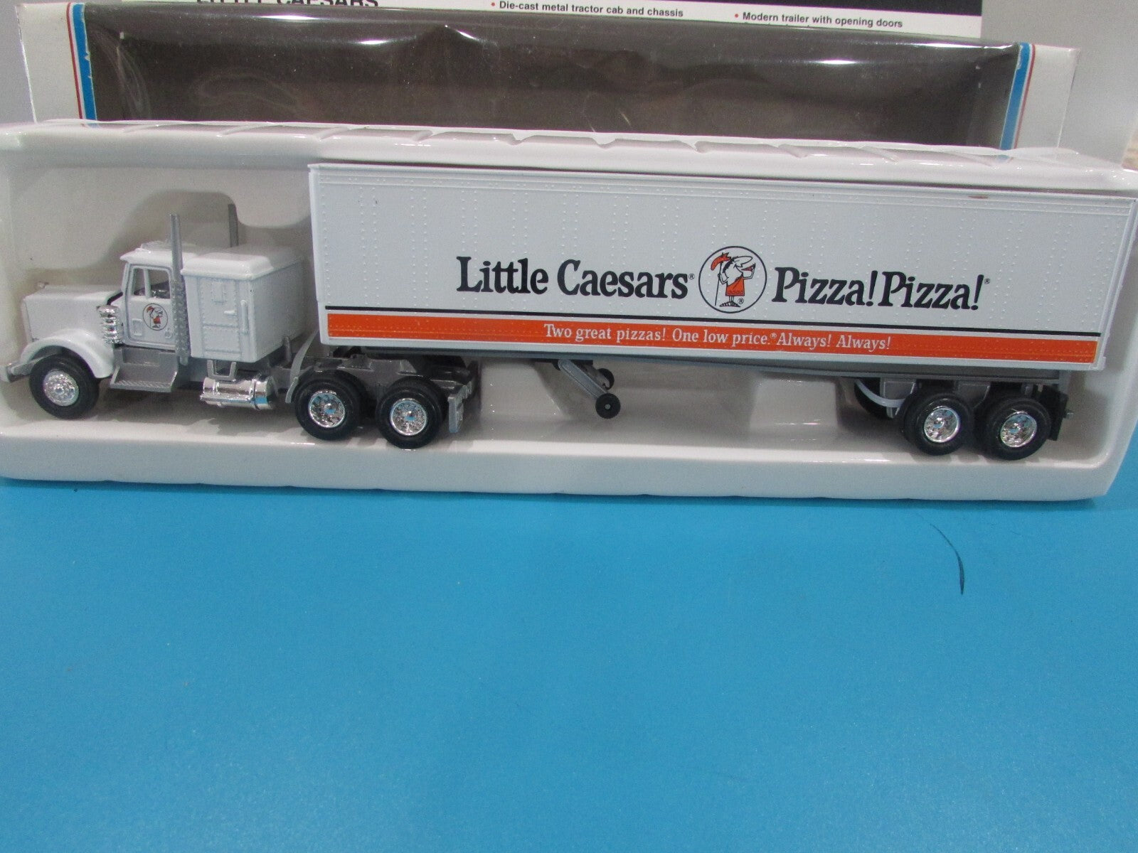 O Scale Lionel 6-12807 Litte Caesars Pizza tractor & Trailer Lot#1669