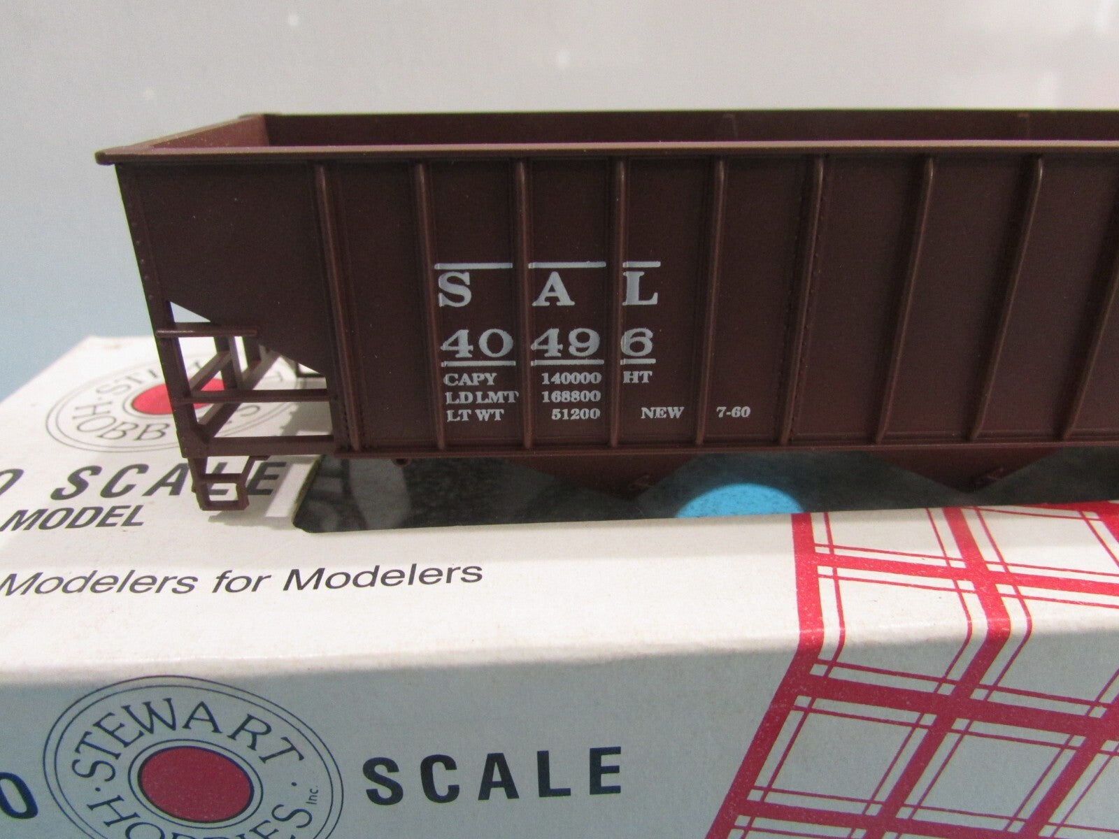 HO Scale Stewart Hobbies (2) 70Ton 3Bay Hooper Cars SAL  Lot#0891