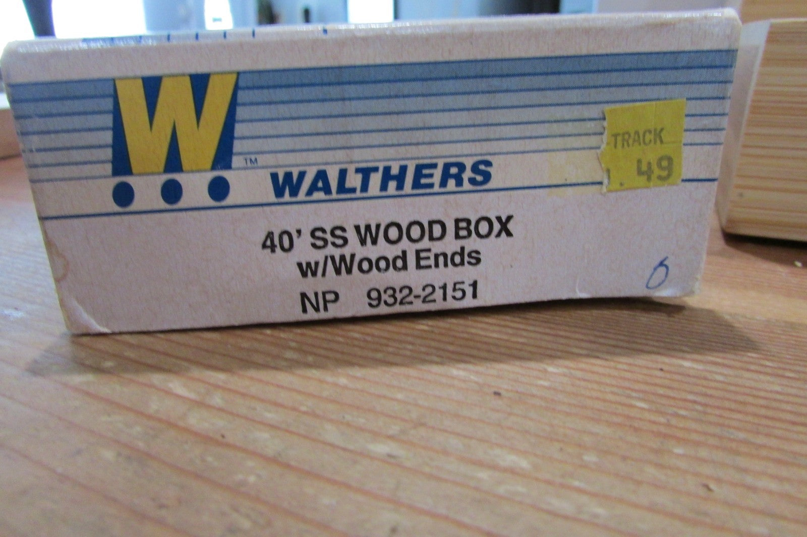 HO Scale Walthers 932-2151 40' SS Wood Box w/Wood Ends NP Lot#5059