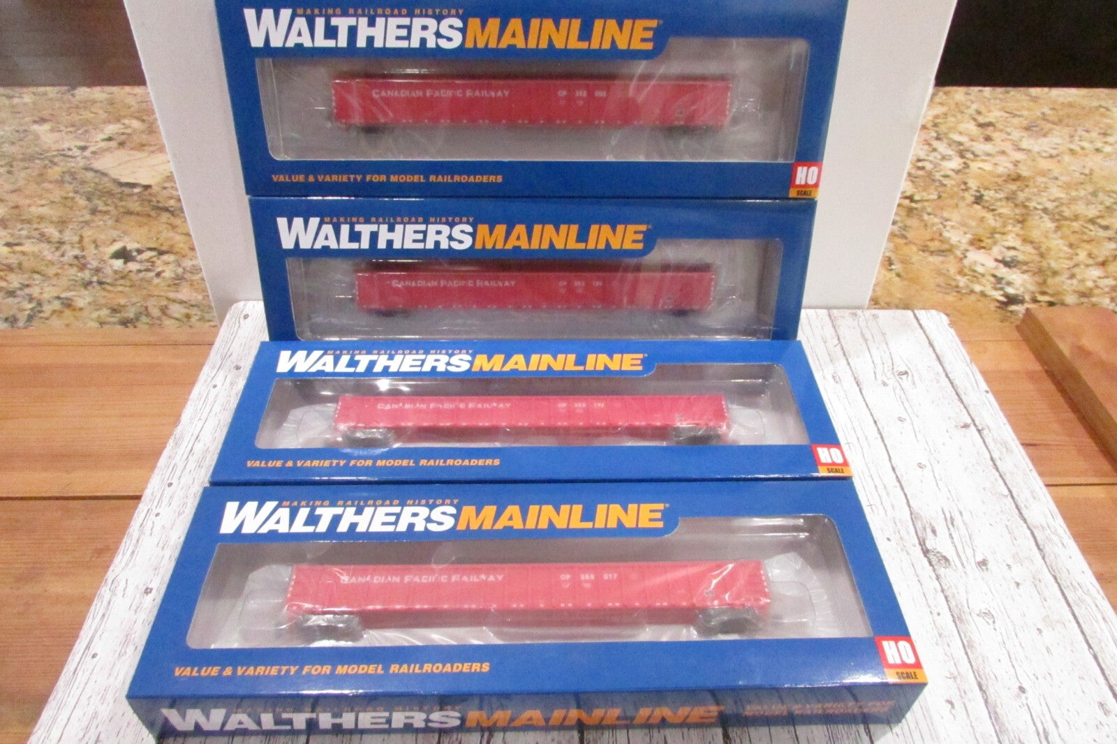 HO Scale Walthers (4) 68' Railgon Gondola Canadian Pacific Lot#3337