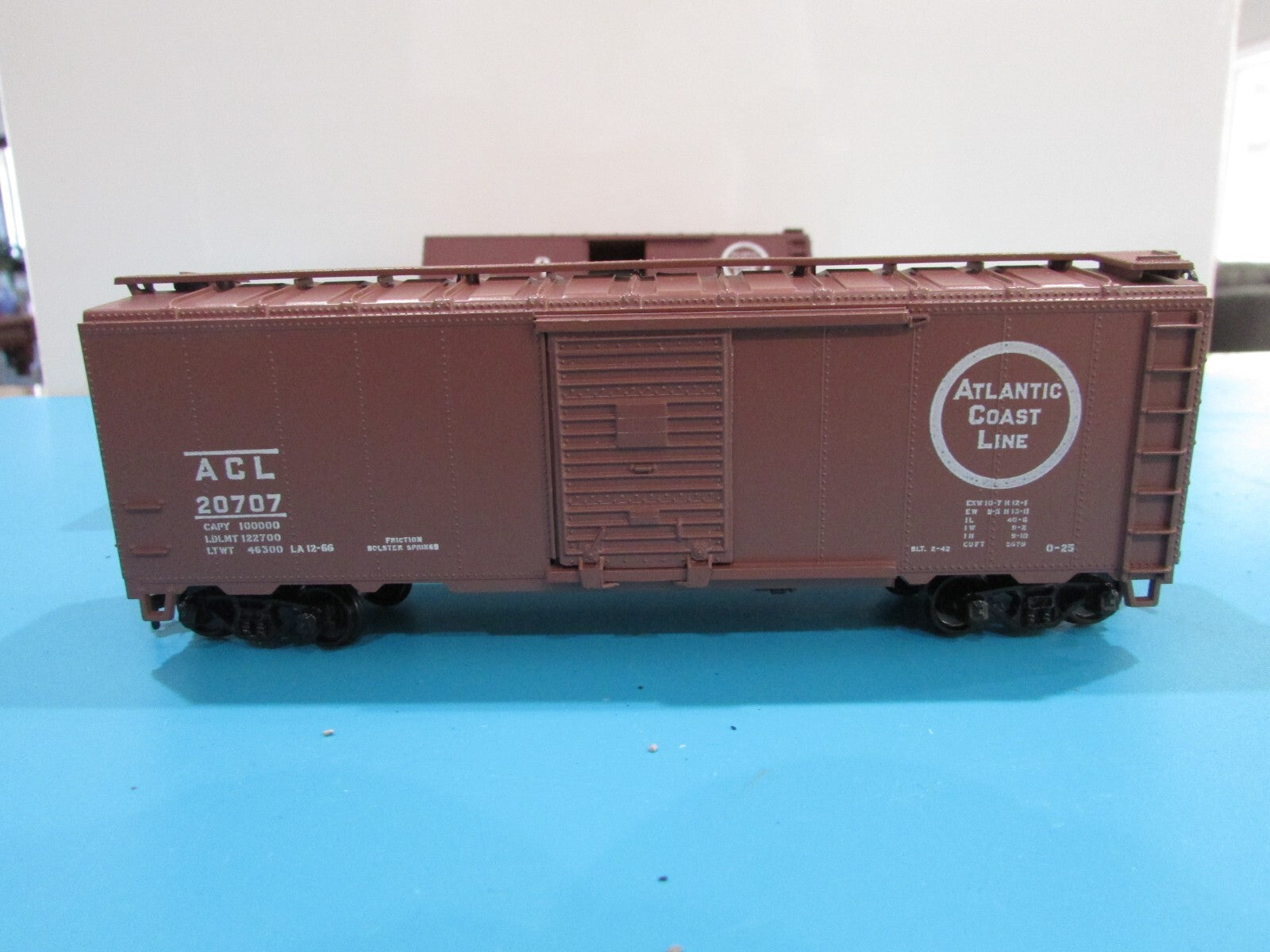 HO Scale Athearn (3)  Assorted Box Cars "Atlantic Coast Line" Lot#1108