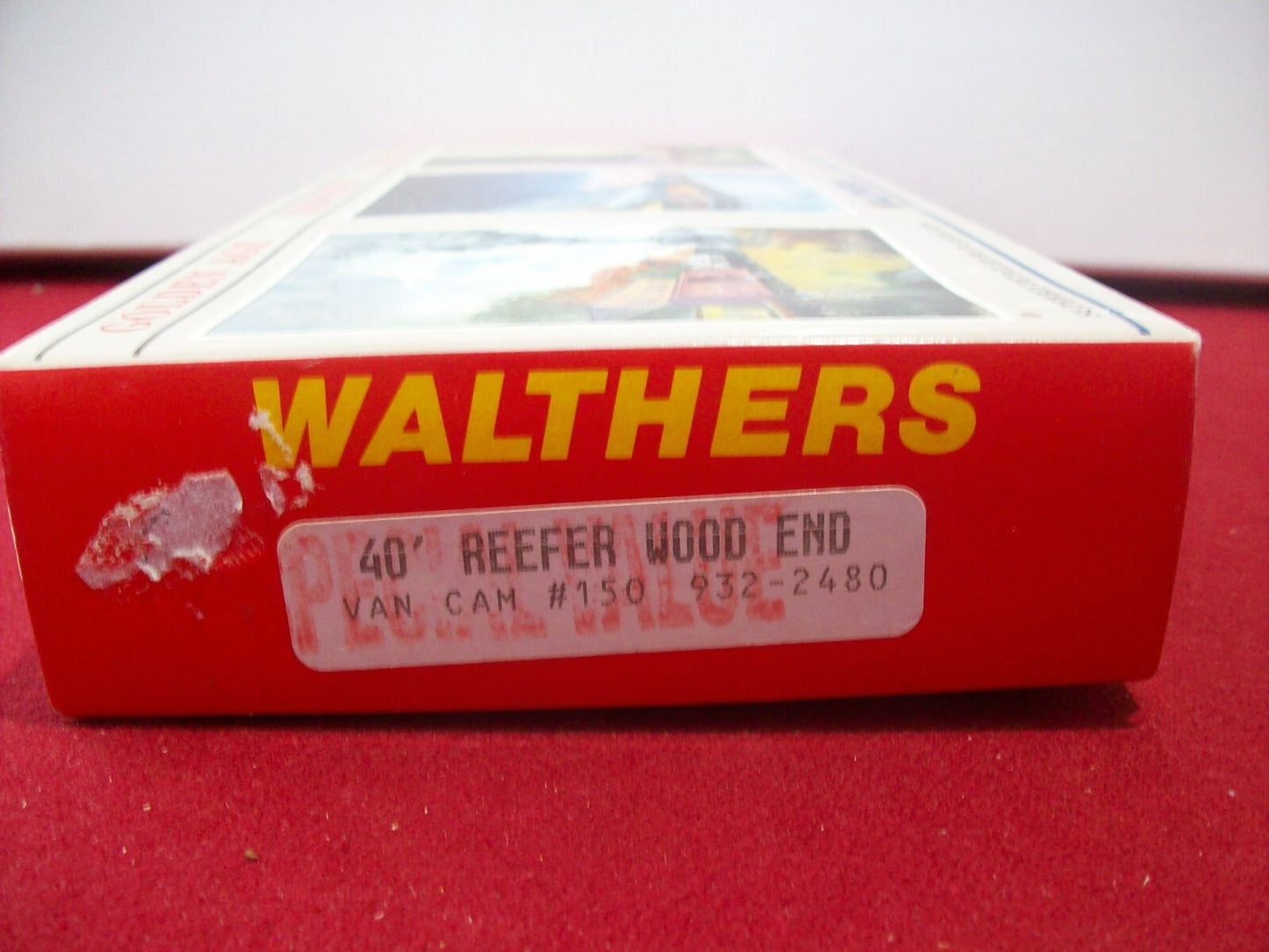 HO Scale Walthers  932-2480 40' DS Wood Reefer "Van Camp's"