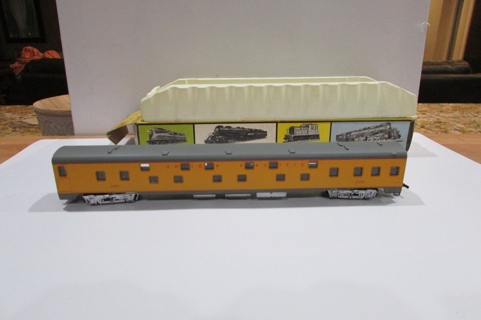 HO Scale AHM 6406-UP HO Union Pacific 1930 Duplex Sleeper #2097 Lot#2834