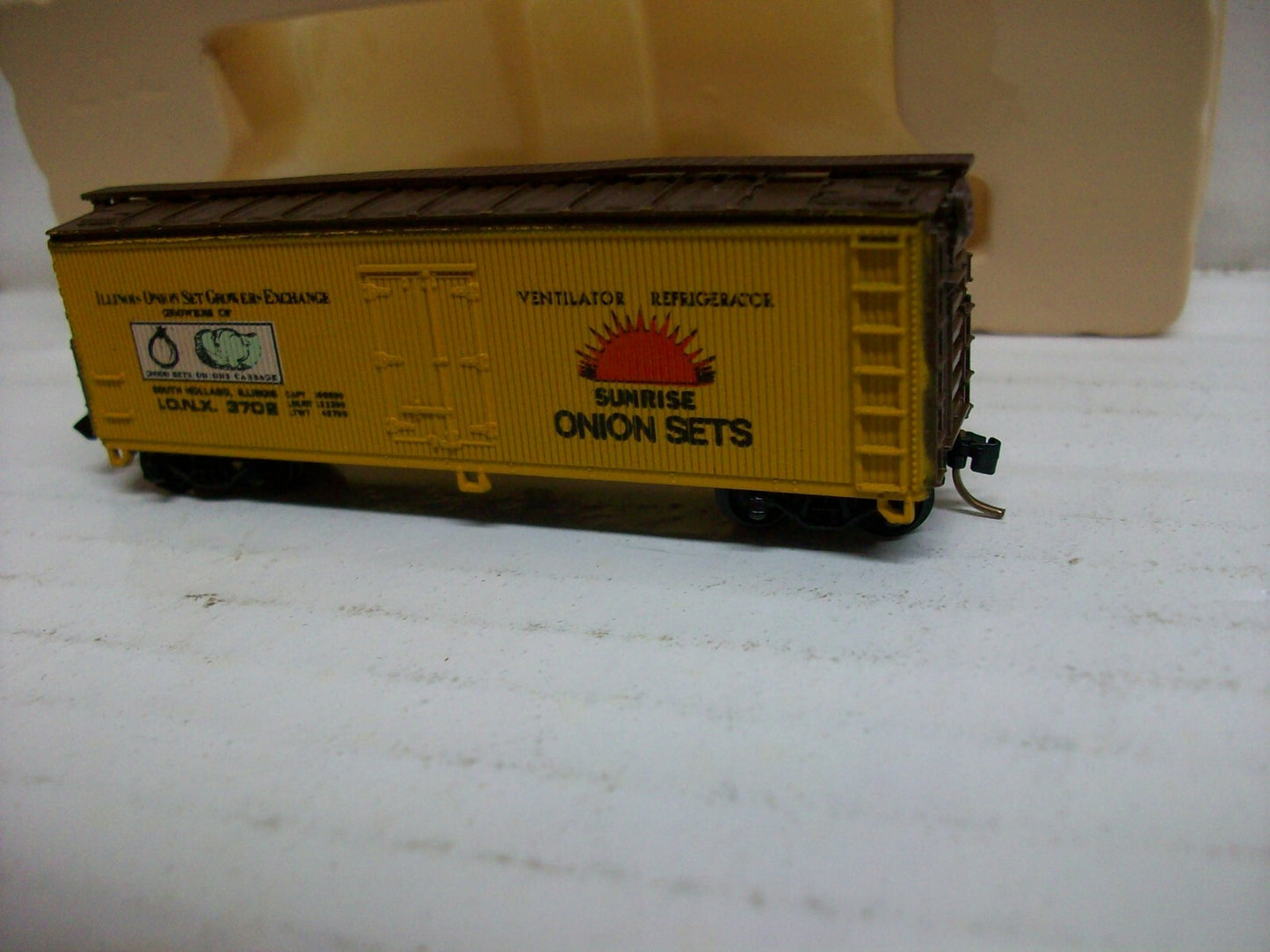 N Scale Con-Cor 0001-135201 40' Steel Wood Reefer Brewers' 3pack N02