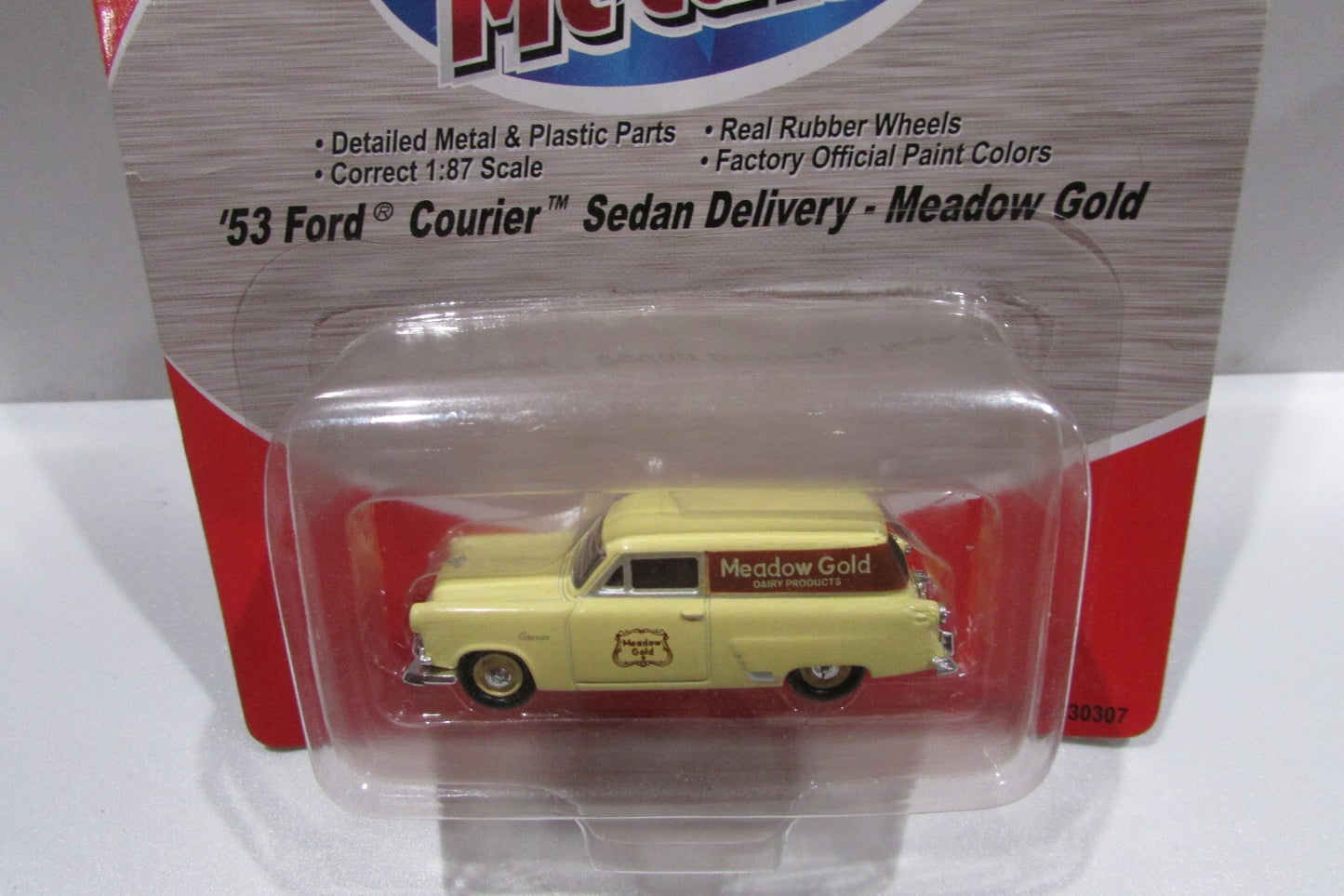 HO Scale CMW 30307 53Ford Courier Sedan Delivery Meadow Gold