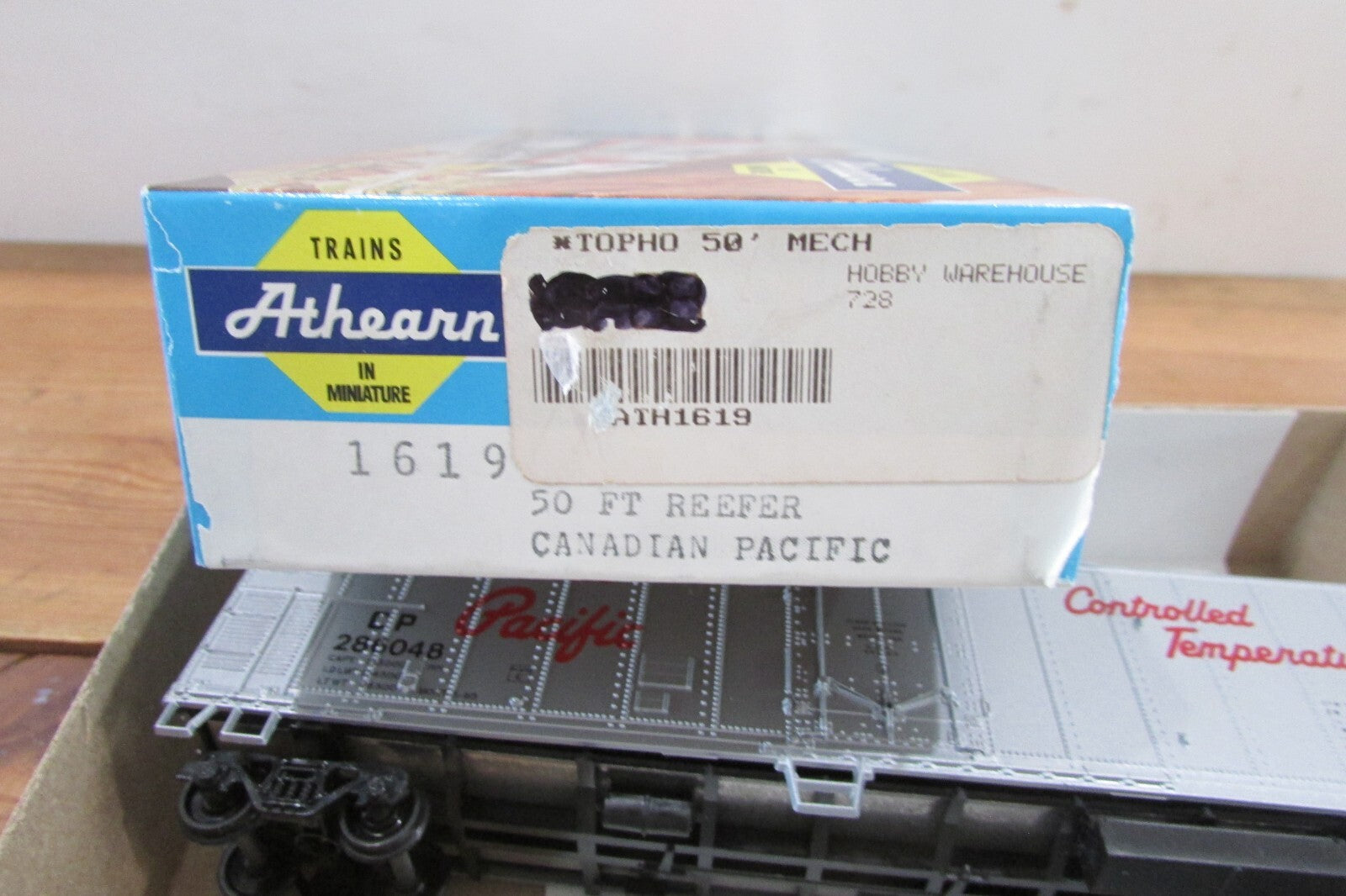 HO Scale Athearn 50' Reefer Car Canadian Pacific Lot#3803