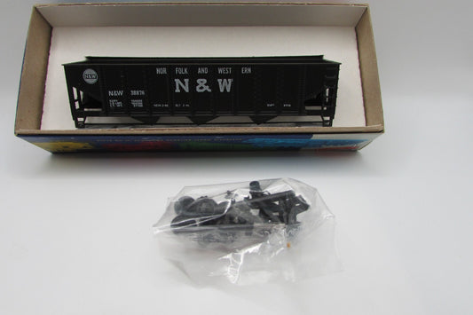 HO Scale RoundHouse 1490 3bay Hopper Kit Norfolk & Western RH4794