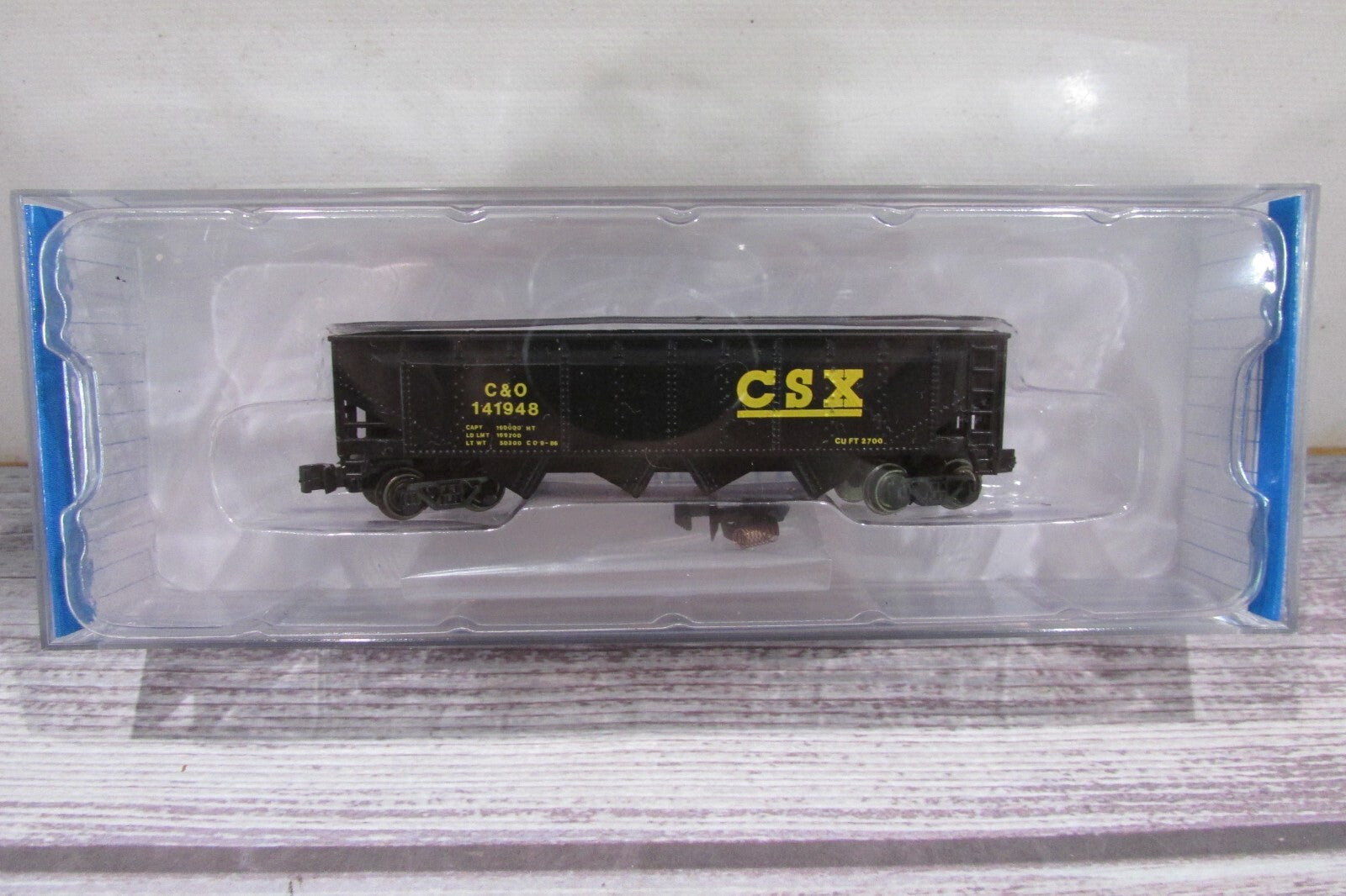 N Scale Bachmann 73368 40 Quad Hopper CSX ( C&O #141948 )