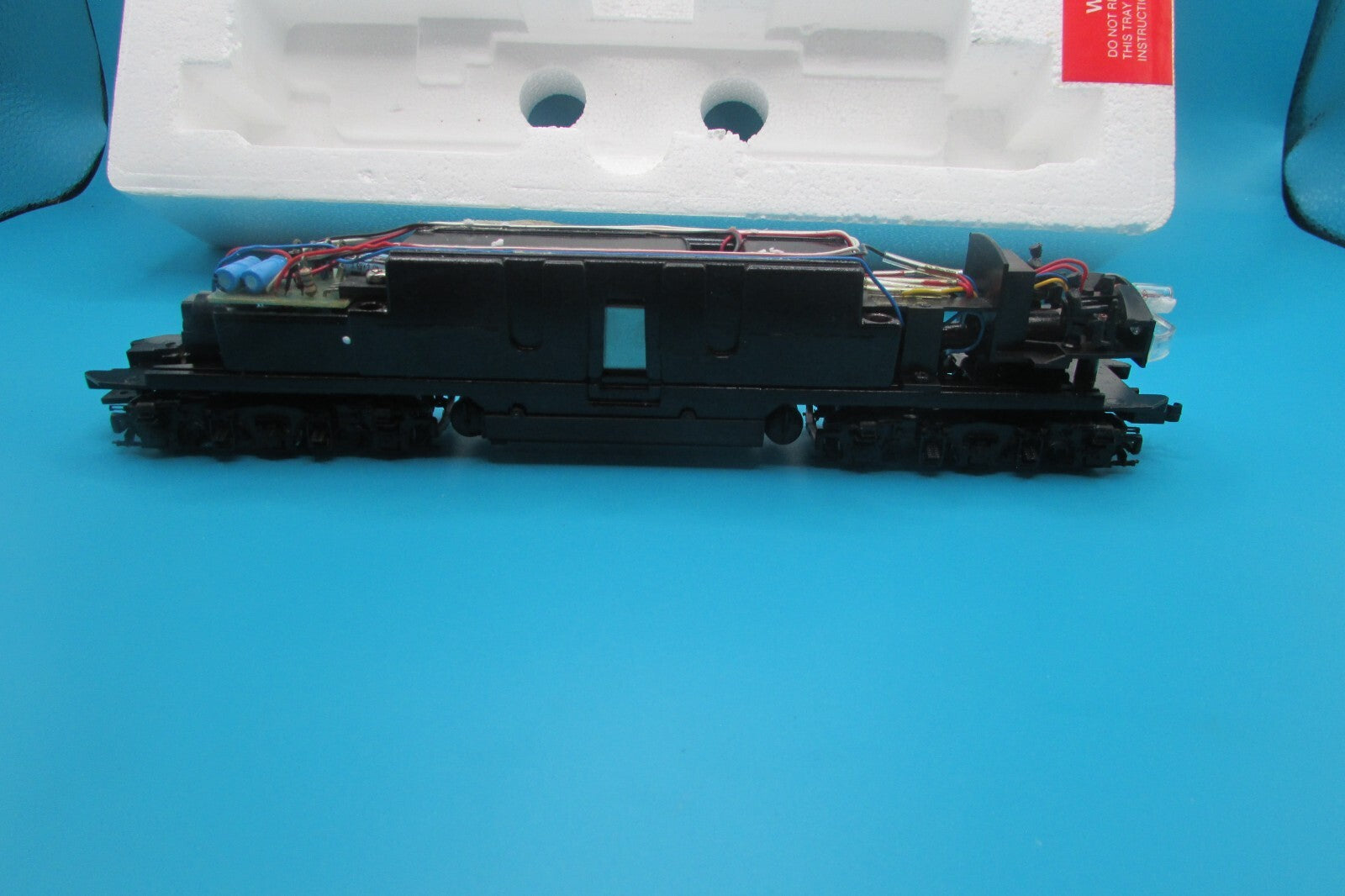 HO Scale Proto 2000 21011 E8/9 Locomotive Southern #6910 Lot#4479