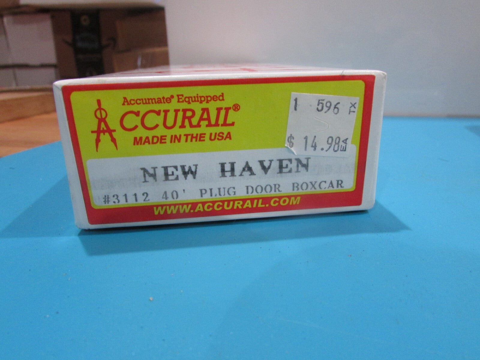 Ho Scale Accurail 3112 40' Plug Door Box Car New Haven Lot#1450