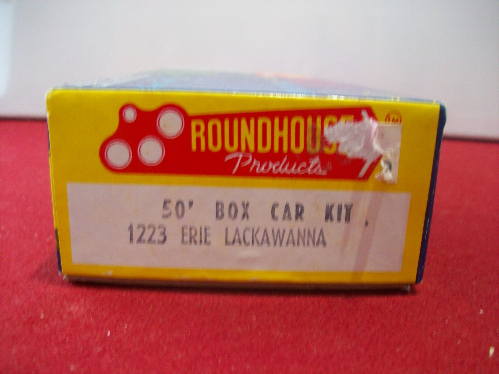 HO Scale RoundHouse 1223 50' BoxCar Kit Erie Lackawanna Lot#0512